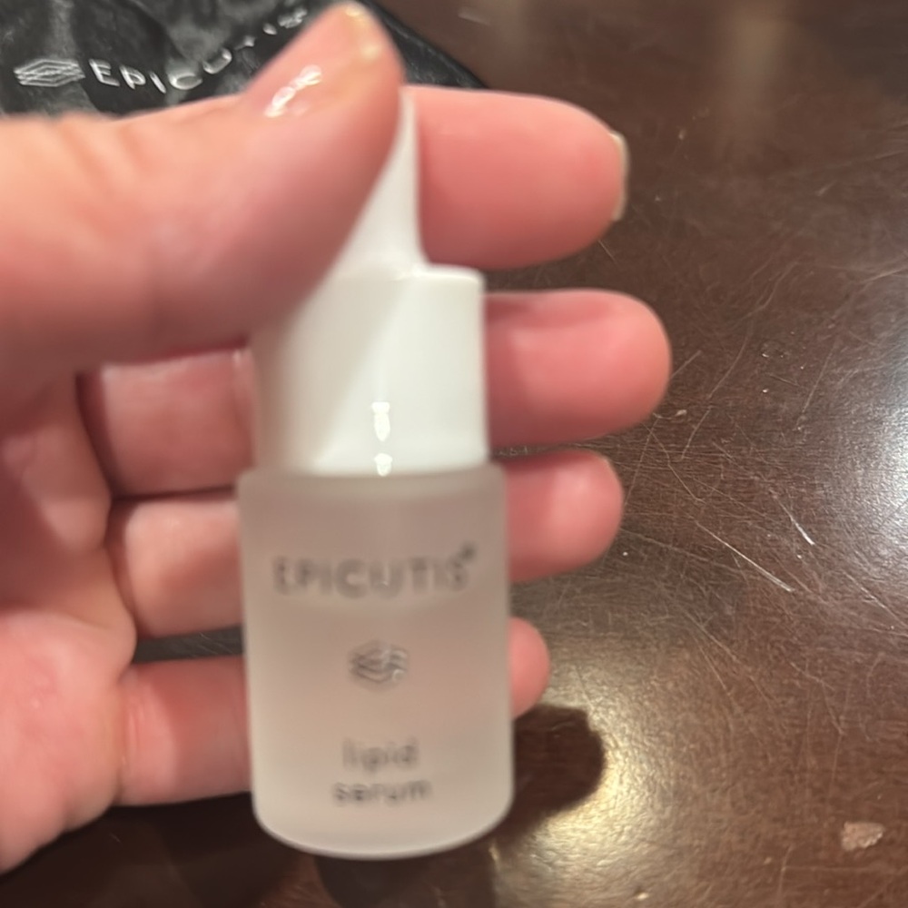 - Epicutis Lipid Serum 10ml (travel size)